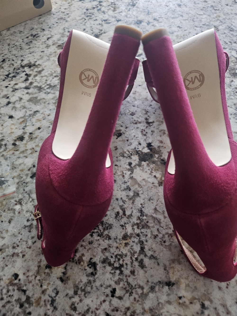 Michael KORS Margot Platform Suede Sandal - Picture 11 of 14